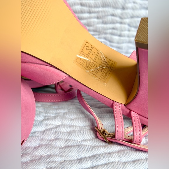 B.A.I.T. Footwear - Pink Lorraine Heels - Picture 6 of 6